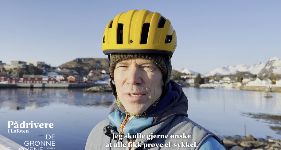 Knut Elsyklist i Lofoten